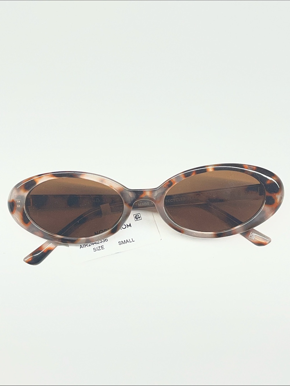 NEW Aire Uni-Sex Fornax Oval Sunglasses Size Small